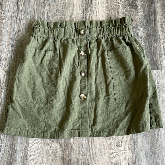 Shein Army Green Skirt, size large - Picture 1 of 5